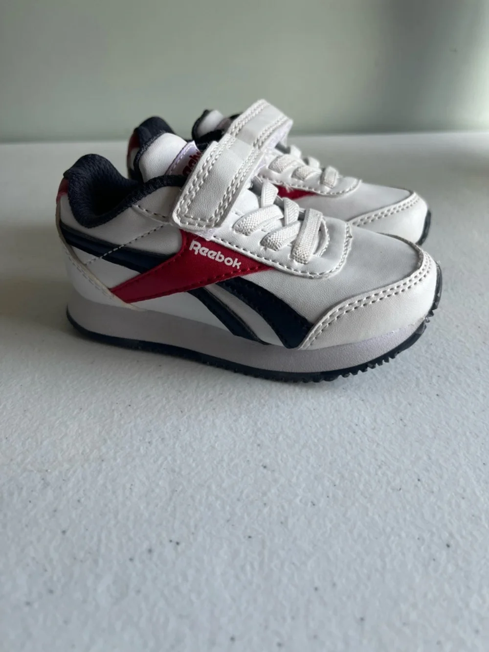 Reebok Toddler Shoes Size 5 White Red Navy Hook & Loop Sneakers
